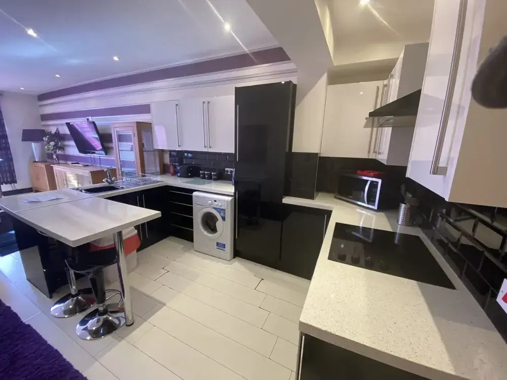 2 Bedroom Gray Apartment Blackpool