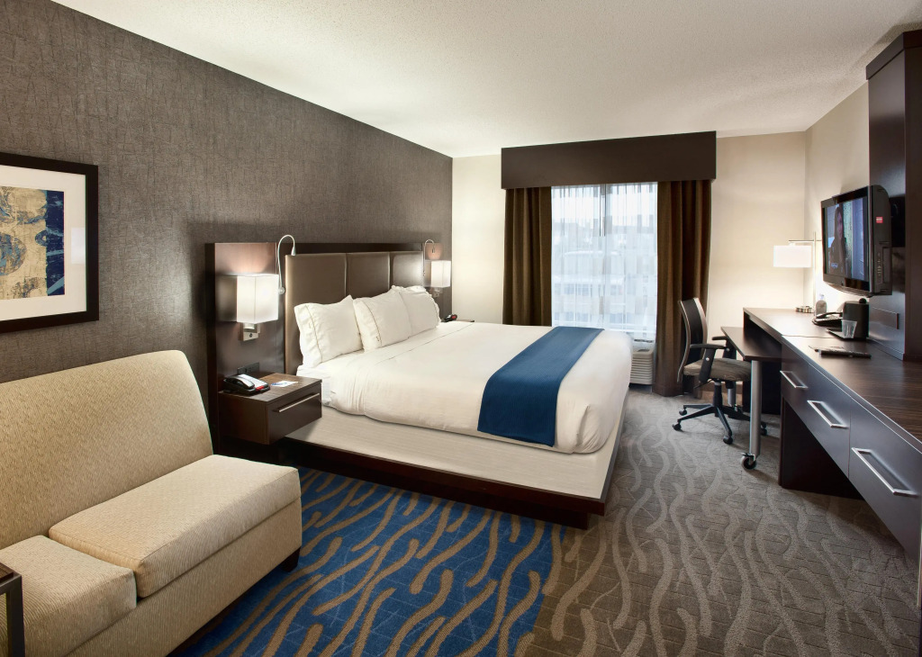 Holiday Inn Express & Suites Dayton South - I-675 by IHG