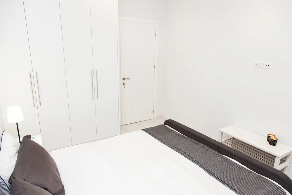 Modern Glamorous Apt in Athens DT