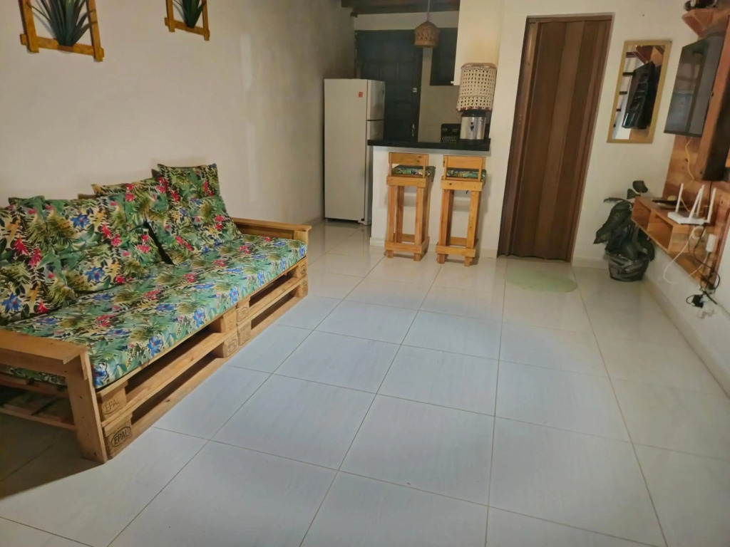 Apartamento super mobilhado com piscina e churrasqueira