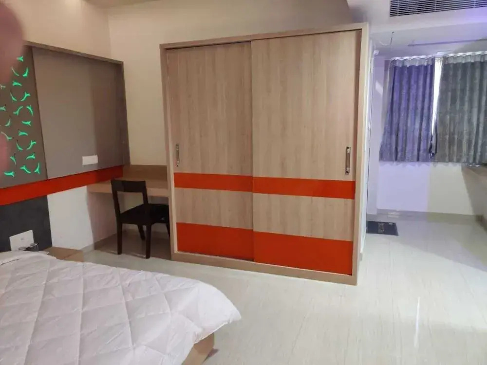 The Grand Takshak Hotel