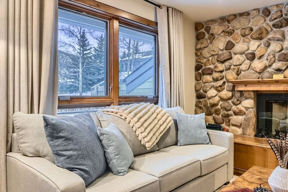 1454 Cozy Condo At Fawngrove Near Dv Base. New Hottub 2 Bedroom Condo