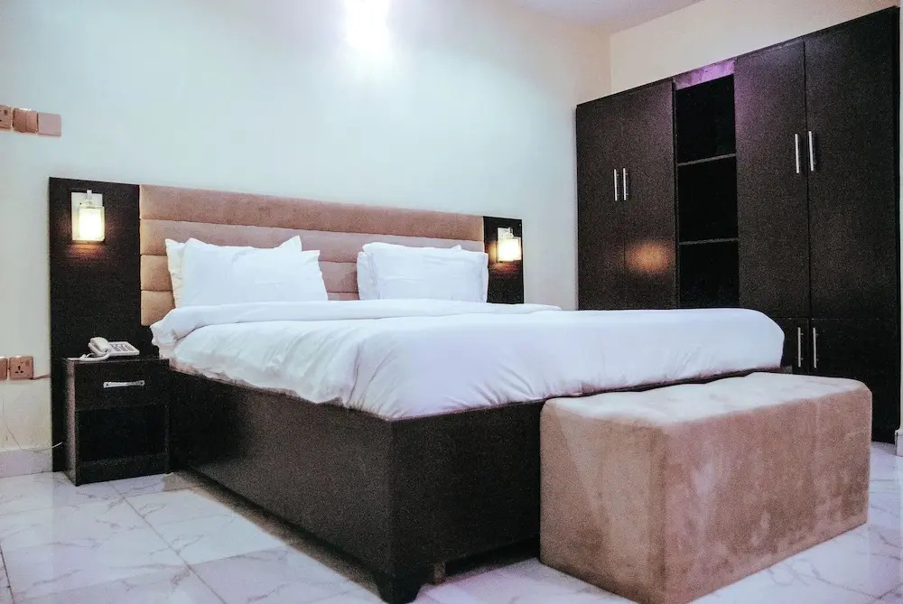Golden Top Hotel