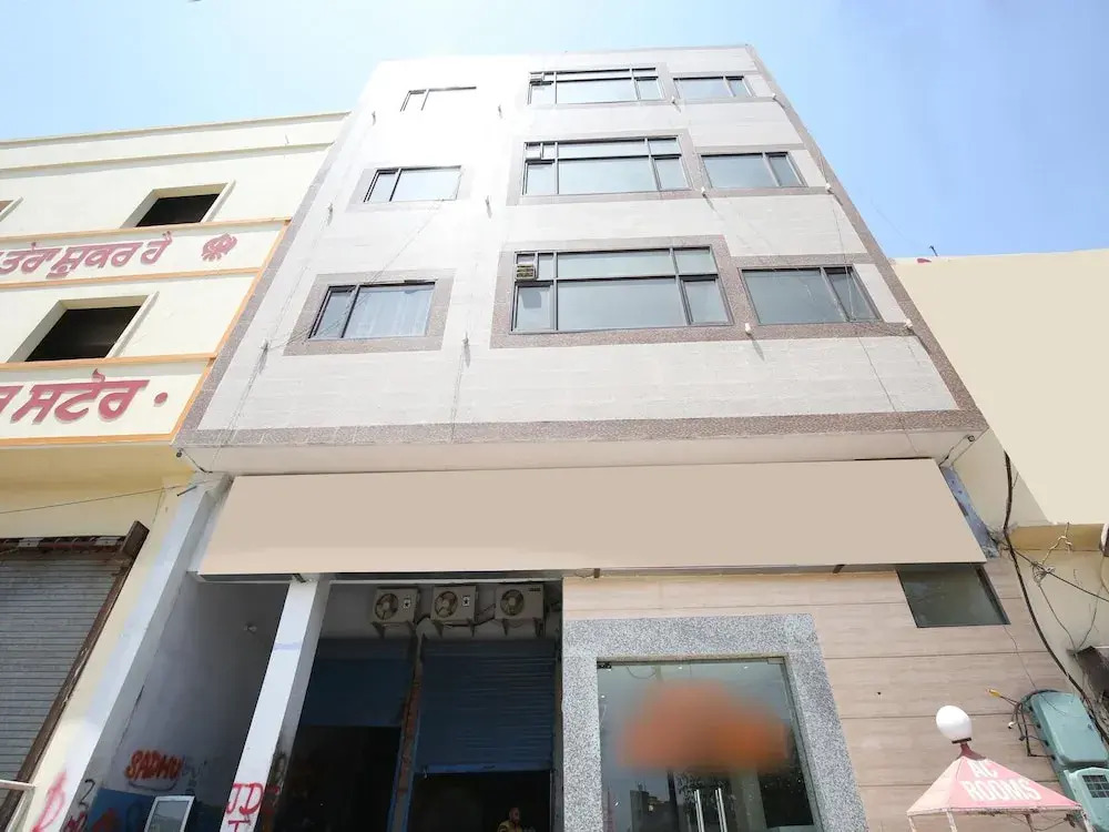 OYO 14784 Angad Residency