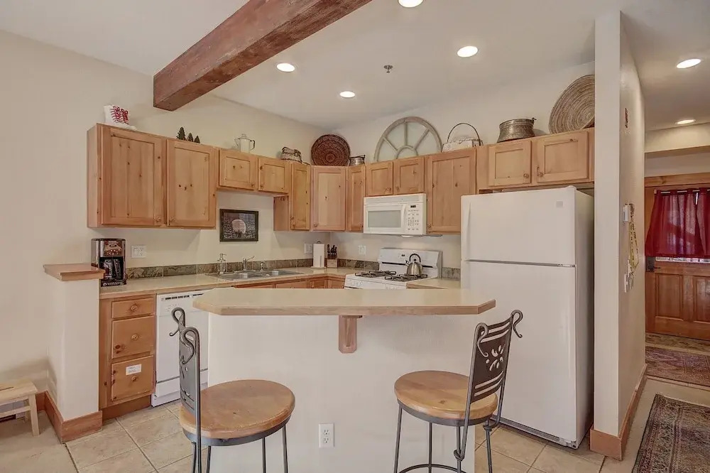 8775 Trappers Crossing - 1 Br Condo