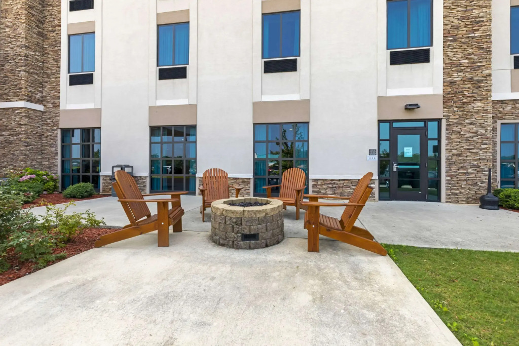 Comfort Inn & Suites East Ellijay