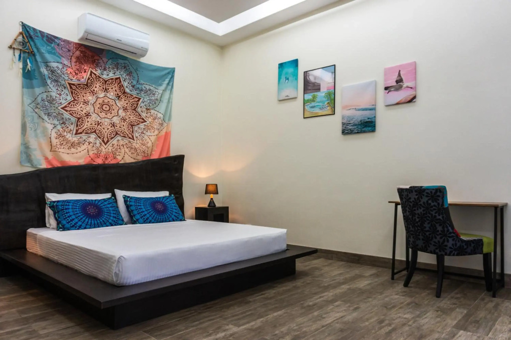 LUXURY PRIVATE VILLAS 400m2 WITH POOL NEAR LIO BEACH