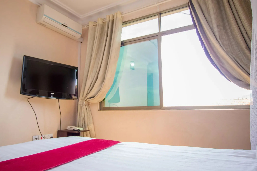 Eight Winx Hotel