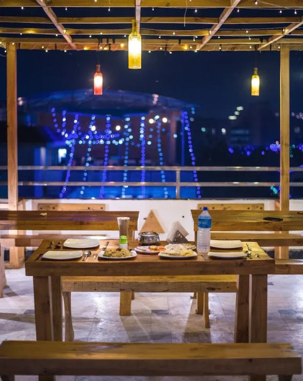 Madpackers Hostel Agra