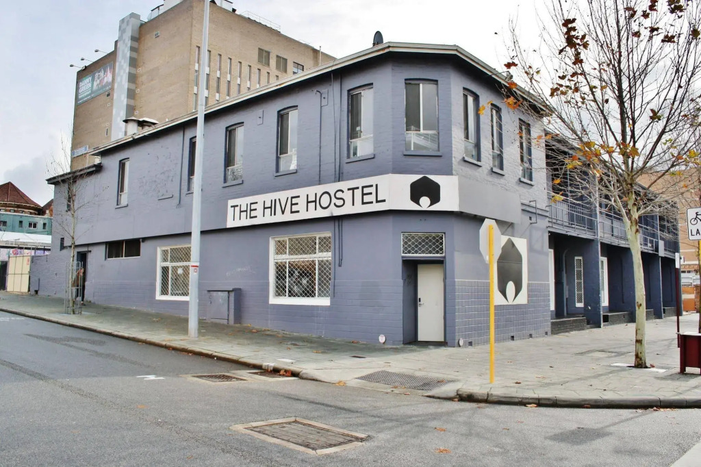 The Hive Hostel - Traveler Friendly, Passport Only