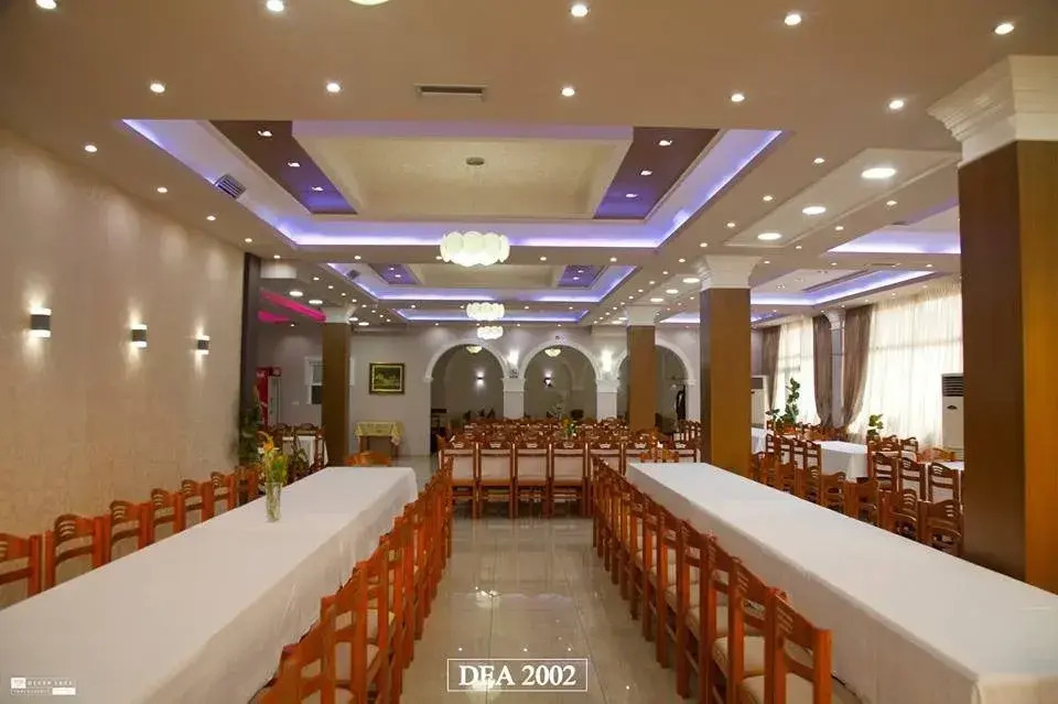DEA Hotel 2002