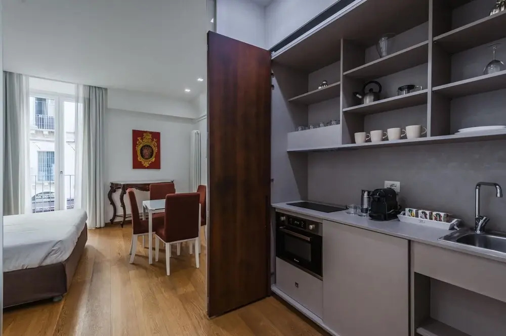 RG7 Apartments