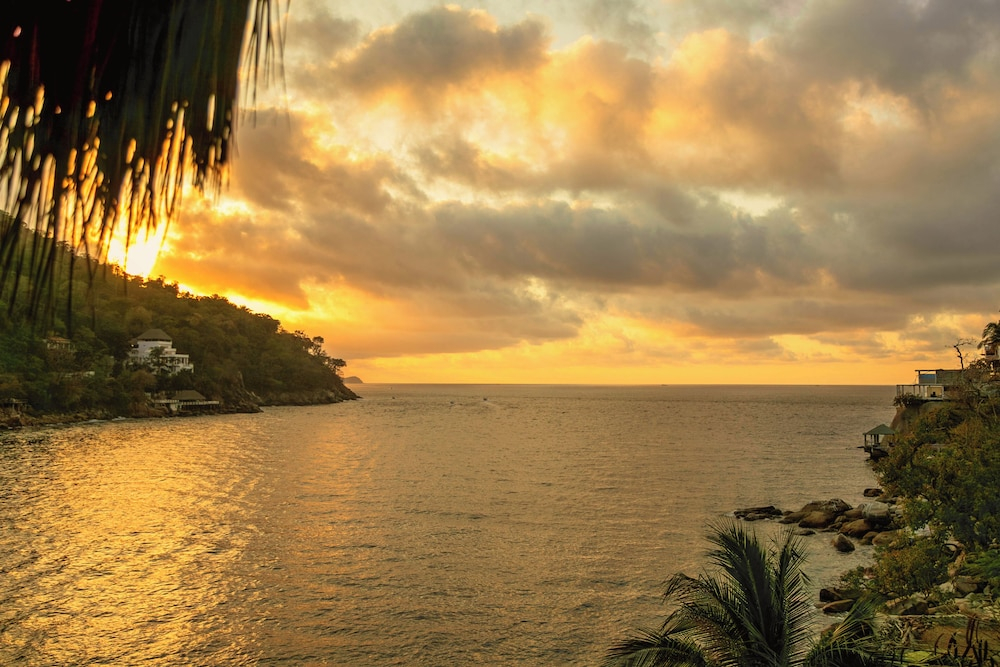 Villa Polinesia Wellness Resort