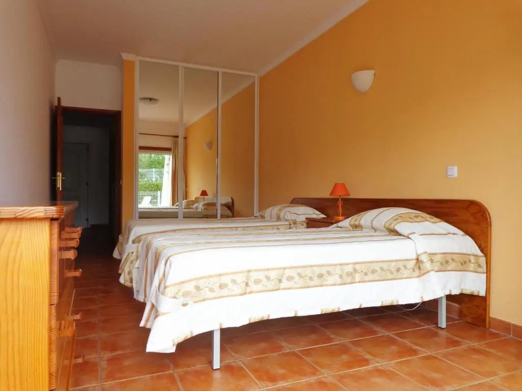 Cardeira Holiday Apartments