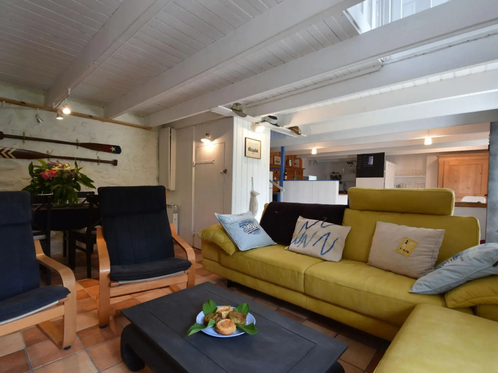 House full of charm with garden,10min from the Pointe du Raz