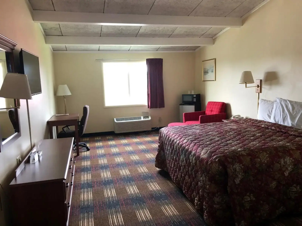 Red Carpet Inn Syracuse Airport