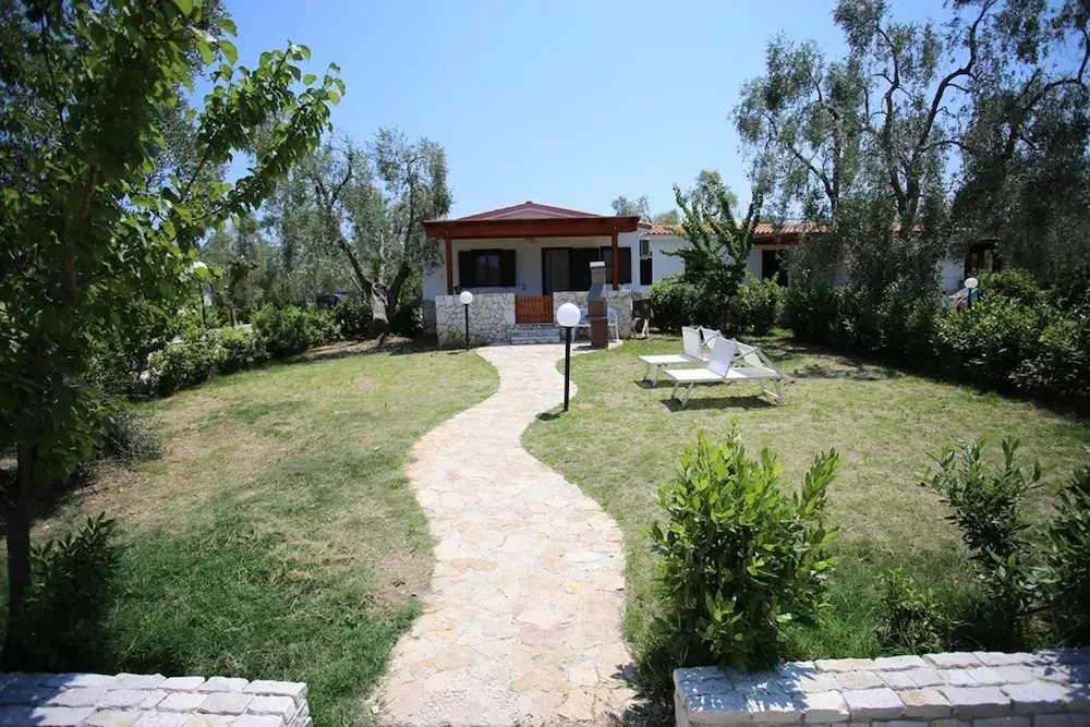 House With 2 Bedrooms in Vieste, With Pool Access, Furnished Terrace a
