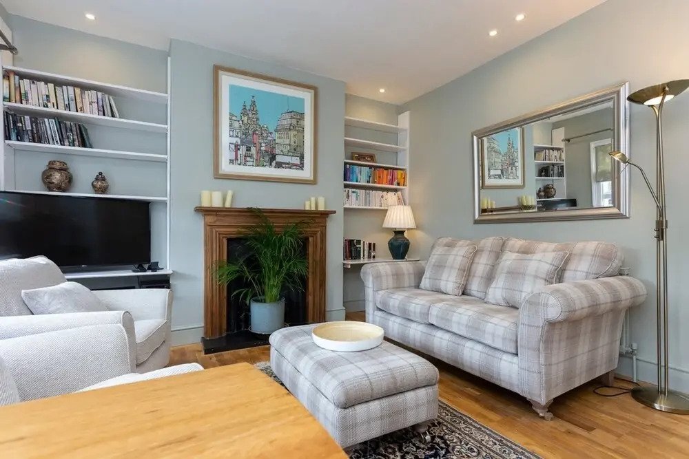 Quaint 2BD Flat 9 Min Walk To Vauxhall Tube