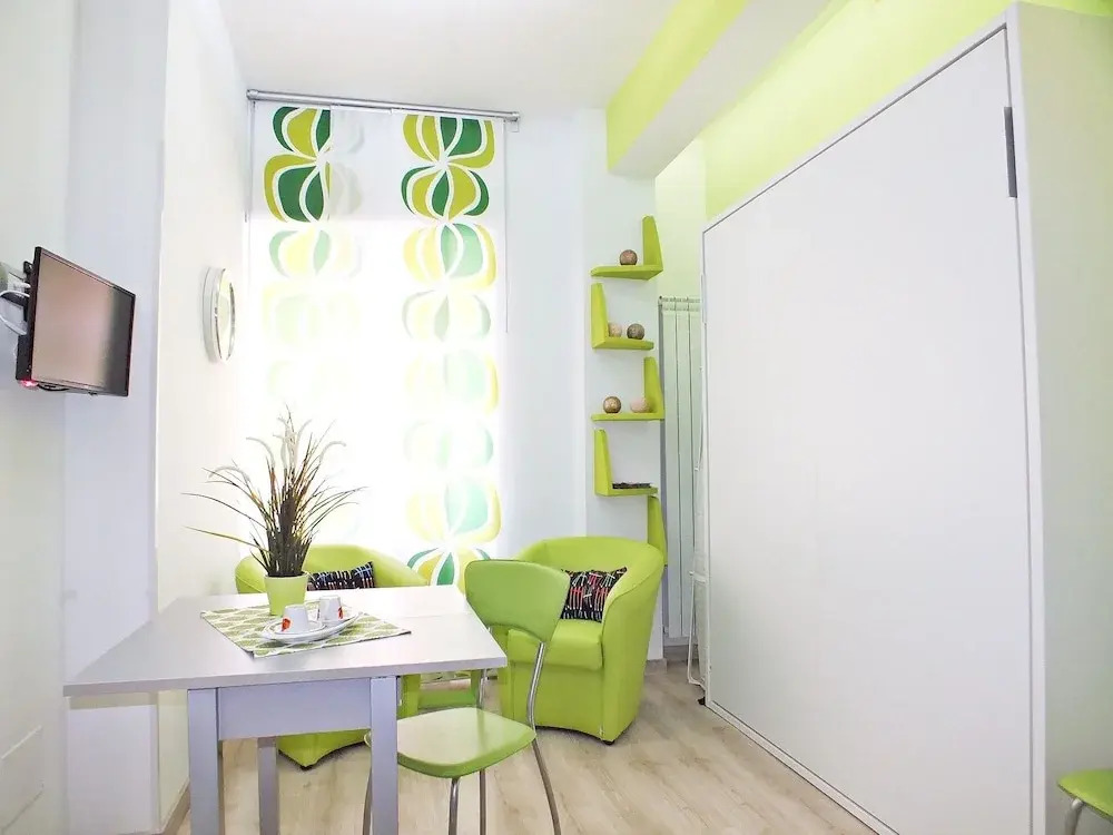 Blaserna House "in the Heart of Shopping in Roma"