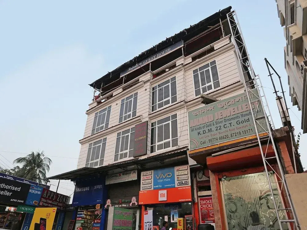 OYO 10883 Pema Thang Residency
