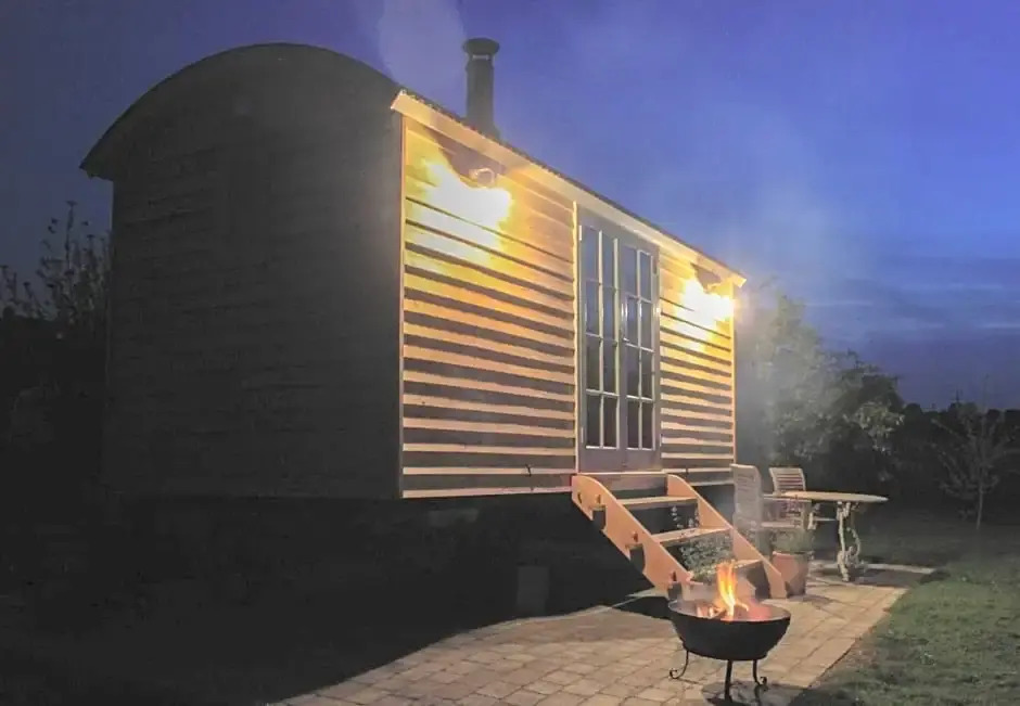 The Parlour, for Alton Towers & the Peak District
