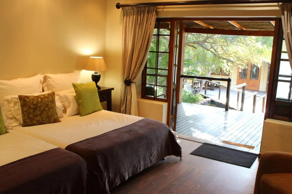 Tuskers Bush Lodge B&B