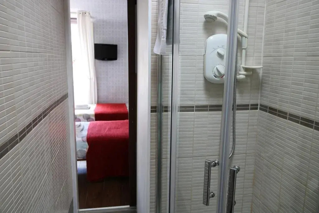 Dalmore Lodge Guest House