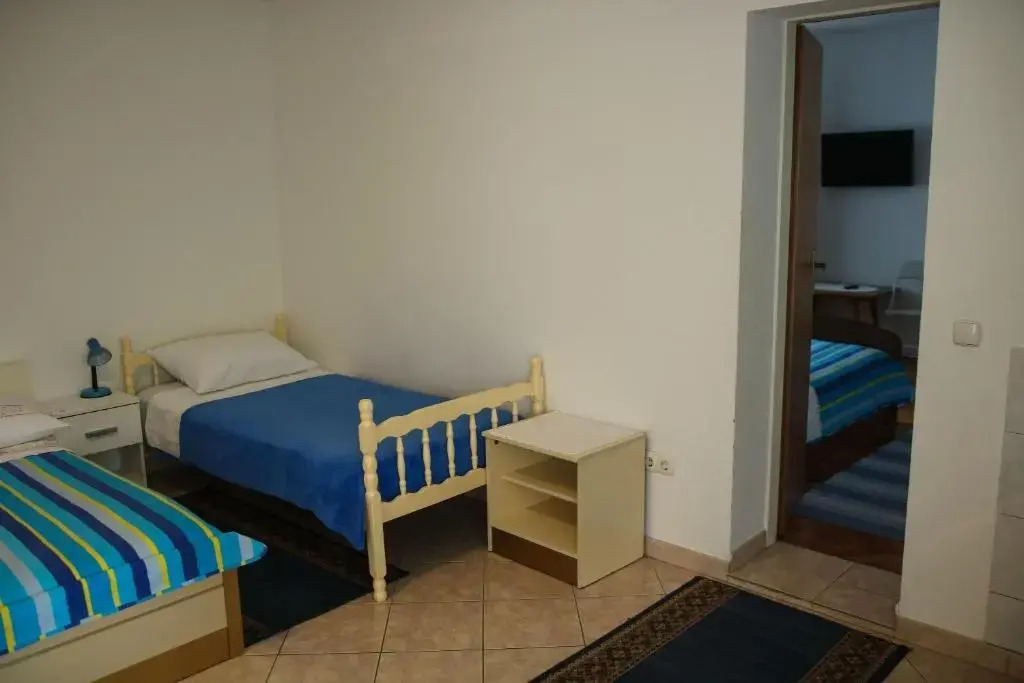 Apartments Zdravko