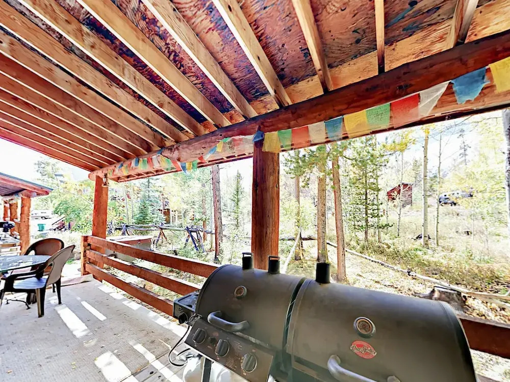 Wildernest Home 6 Bedrooms 3.5 Bathrooms Home