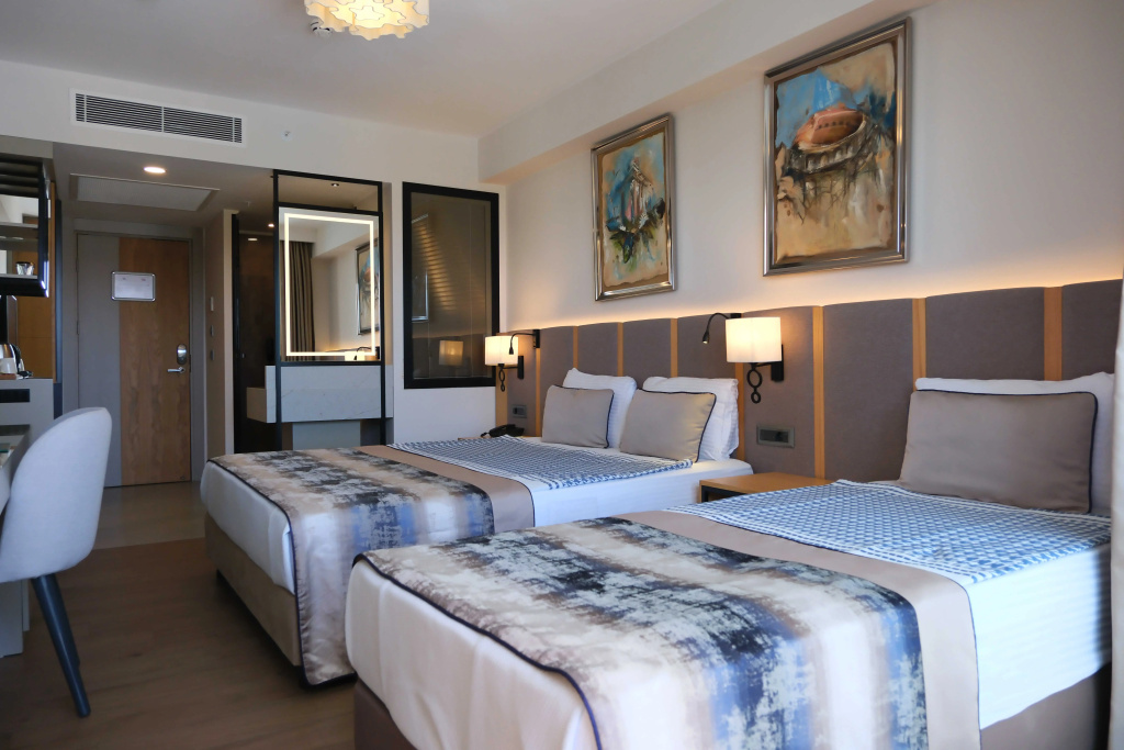 Sunthalia Hotels & Resorts Ultra All Inclusive Adults Only Party Hotel