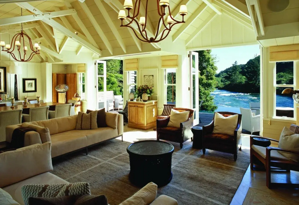Huka Lodge, Beckons