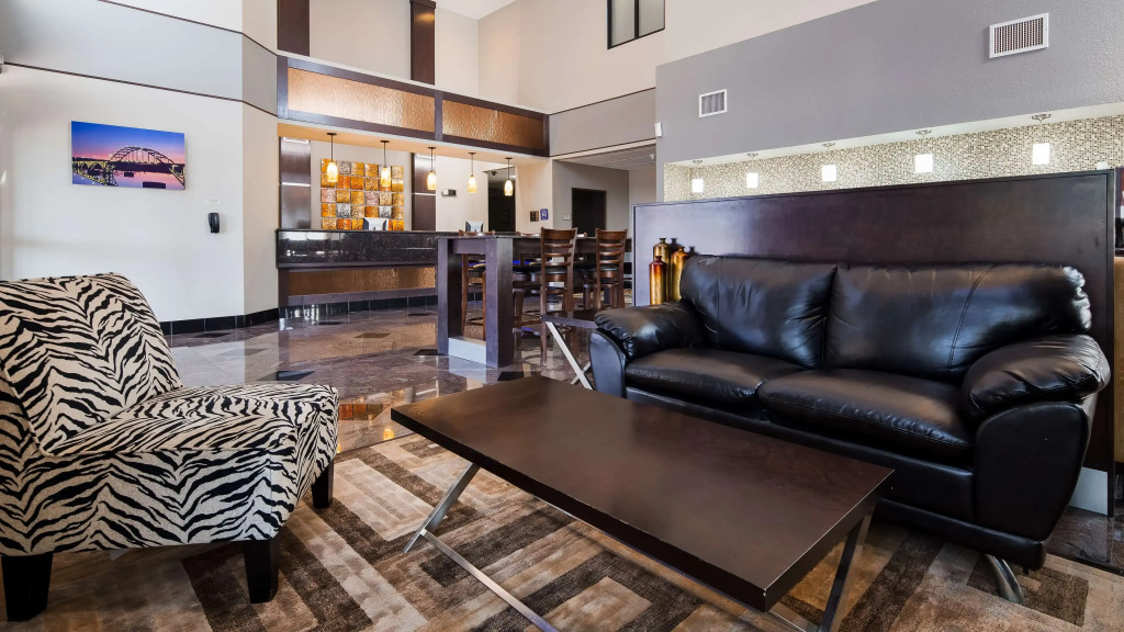 Best Western Inn & Suites - Lake Charles