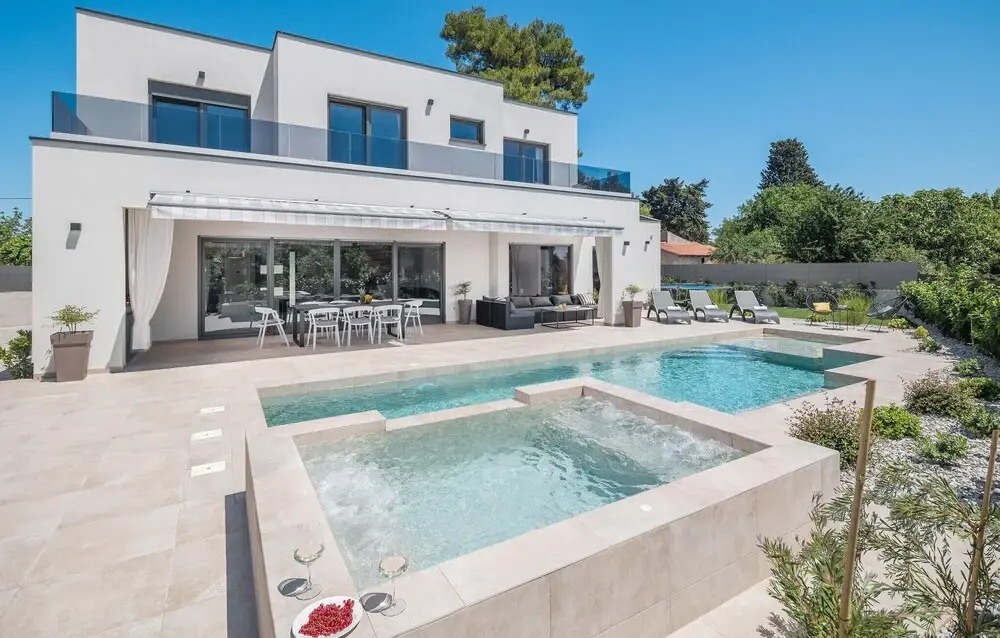 Awesome Home in Banjole With Outdoor Swimming Pool, Wifi and 4 Bedrooms
