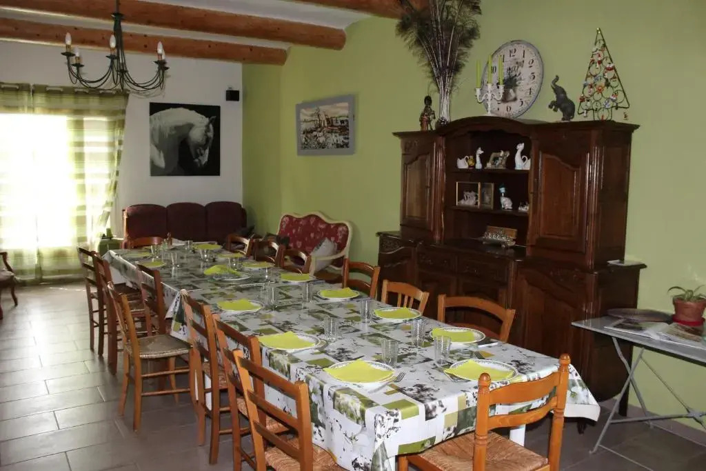 La Sarriette - Chambres dhôtes et gîte détape à Eygalières