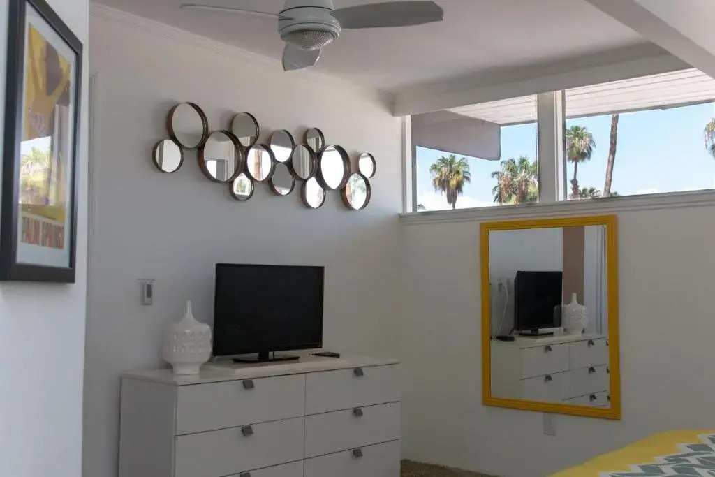 MOD at Ocotillo Lodge by ACME House Company