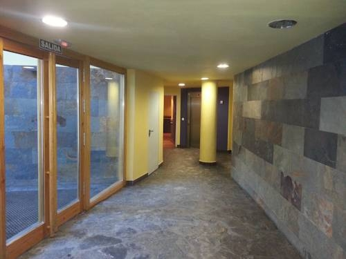 SKI & SNOW APARTMENTOS by TODOSIERRANEVADA - Plaza de Andalucia - Junto a los Telecabinas