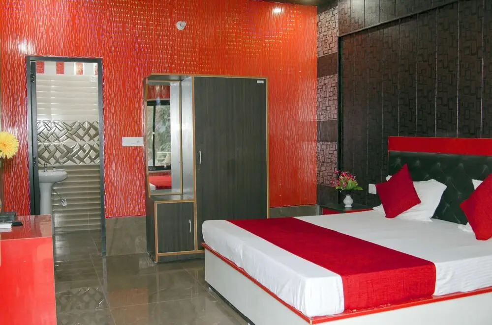Yamkeshwar Mahadev Resort