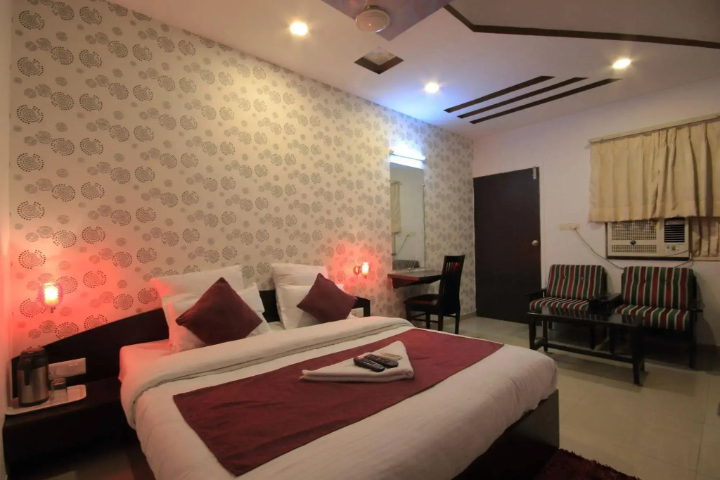 Hotel O Crystal