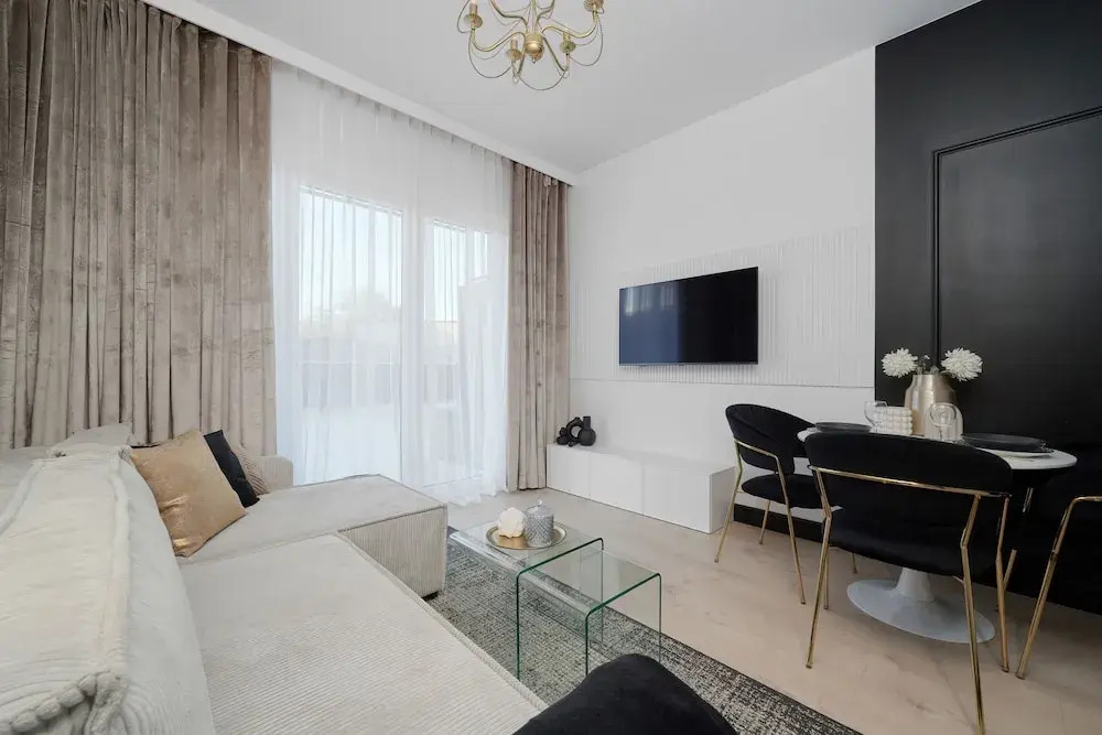 Tastefully Arranged Studio by Renters