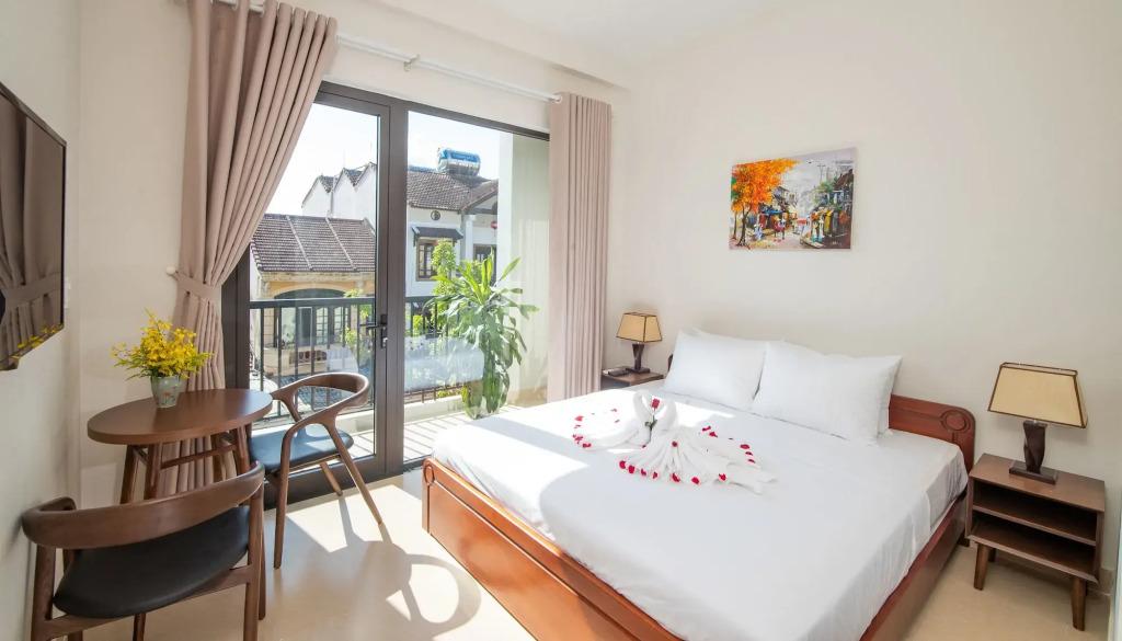 BACKHOME BOUTIQUE Old Town Hoi An