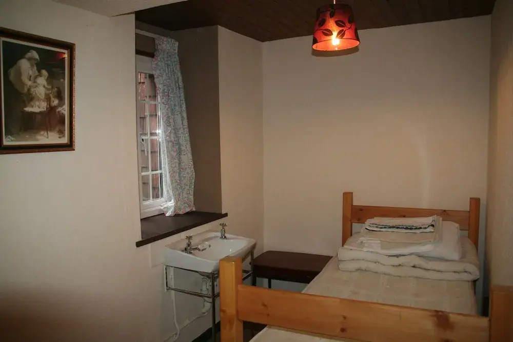 Lledr House Hostel near two Zip World sites