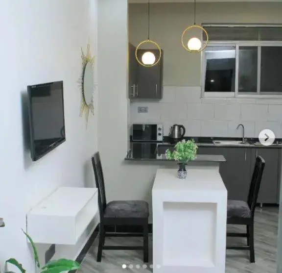 Darraine suites