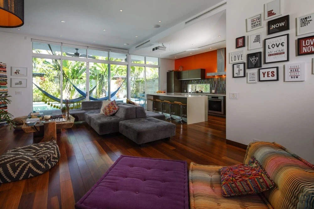 Miami Abode - Private & Sanitized, Perfect for Working From Home. Private Pool, Pet Friendly. Super-host Support
