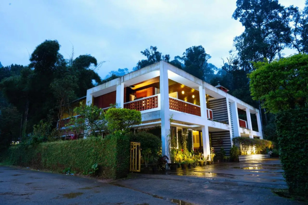 Falling Waters Munnar