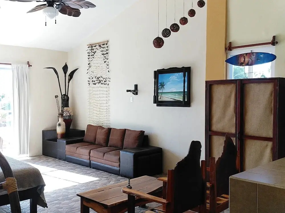 Mahasand Hotel & Hostel