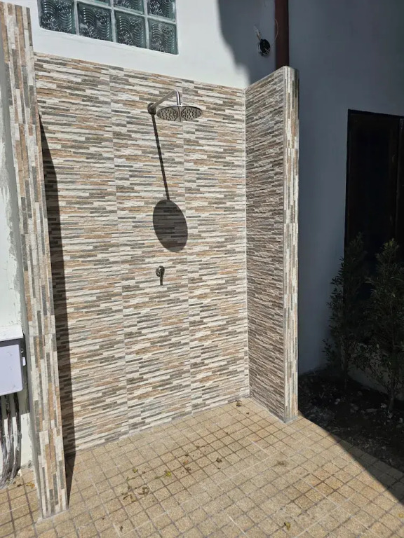Blue Palm Residence Kata
