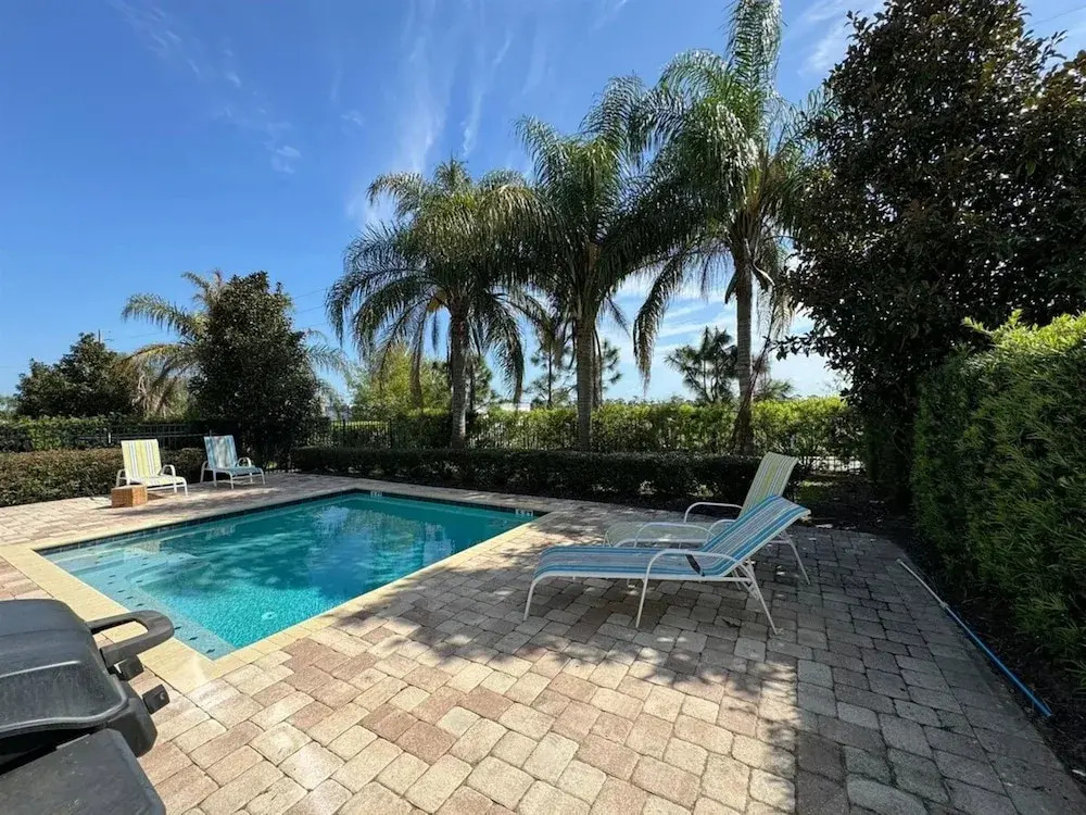 351-6-ld-hidden Retreat
