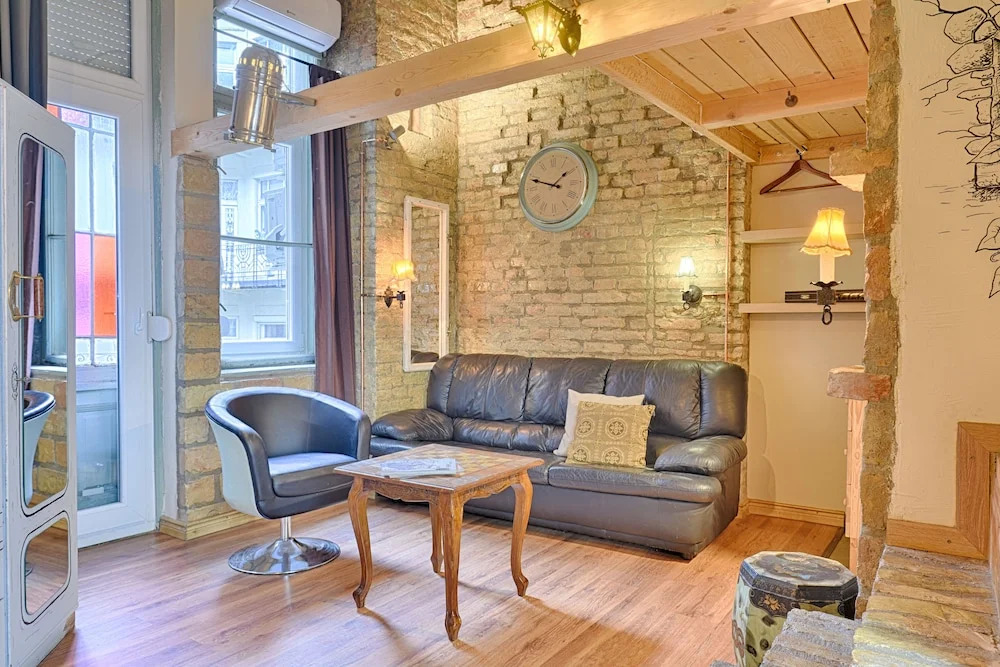 Lavender Circus Hostel, Doubles & Ensuites