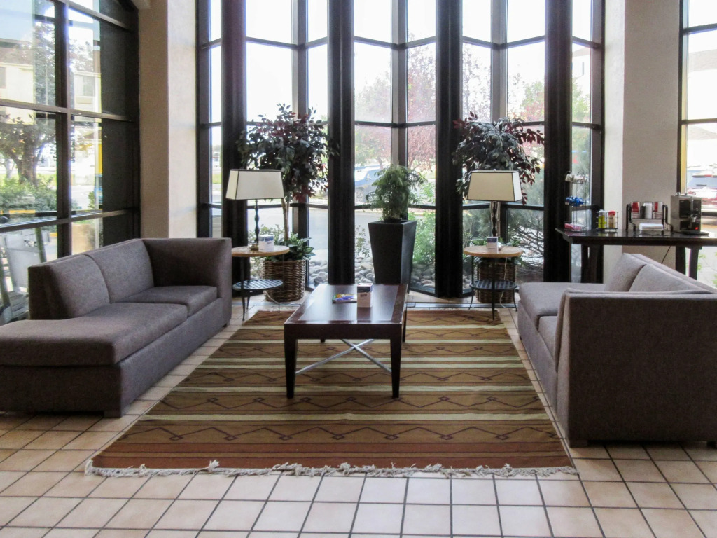 Clarion Inn