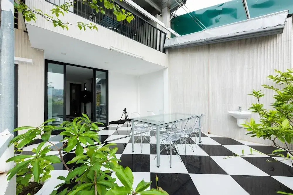 Quyet Homestay - Adults Only